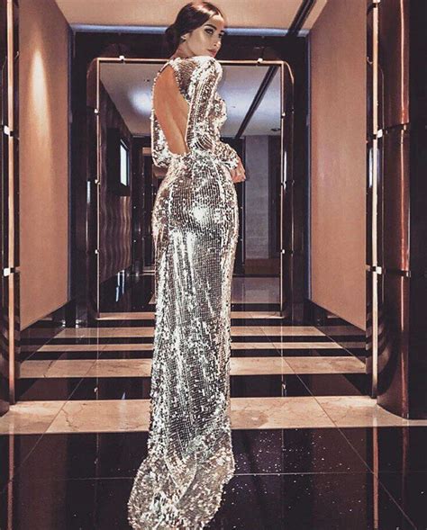 29 Sparkly New Years Eve Sequin Outfit Ideas That Are Perfect for ...