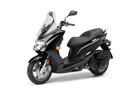 Review of Yamaha Smax 2018: pictures, live photos & description Yamaha ...