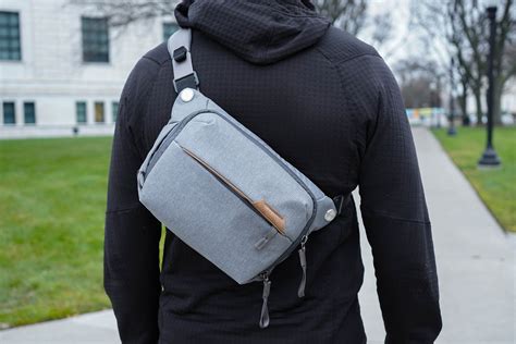 Peak Design Everyday Sling 3L V2 Review | Pack Hacker