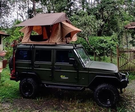 Mahindra Bolero modified into an off-road camper