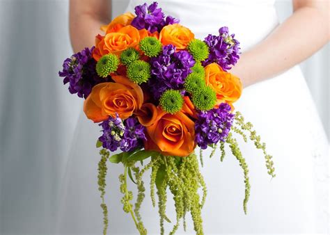 Savvyish.com is For Sale | BrandBucket | Orange wedding flowers, Simple ...