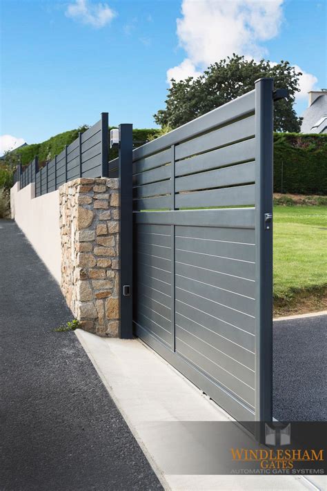 Modern Sliding Gate Designs For Homes