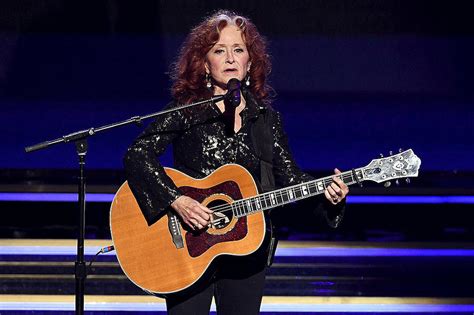 Top 10 Bonnie Raitt Songs