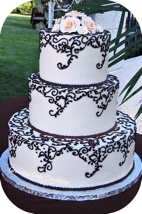 Elegant Ivory Wedding Cake | Grace Tari | Flickr