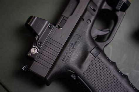 Glock 17 Gen-4 vs Gen-5 | What's the Difference?