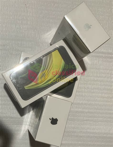 Apple IPhone SE 2nd Gen (2020) Unlocked for sale in Halfway Tree ...