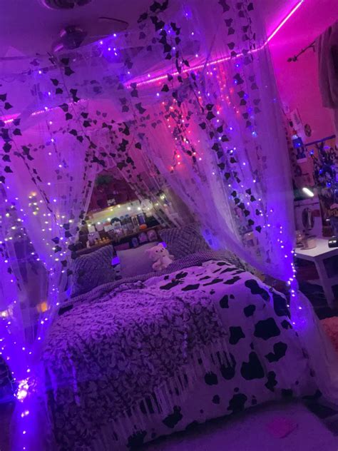 my room is busting | Purple room decor, Girl bedroom decor, Neon room