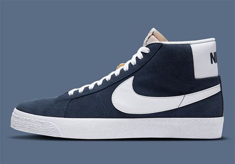 Nike SB Blazer Mid 864349-401 Navy | SneakerNews.com