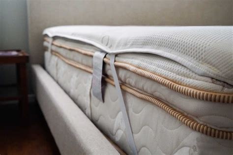 13 Best Eco-Friendly & Organic Mattress Toppers