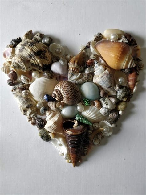 Seashell Art - Quick and Easy DIY for your Home | Feeling Nifty