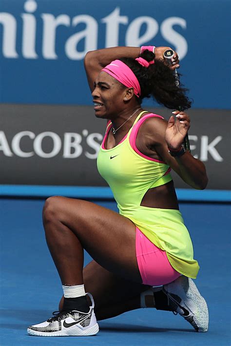 [PHOTOS] Serena Williams’ NikeCourt Flare Sneakers – Footwear News