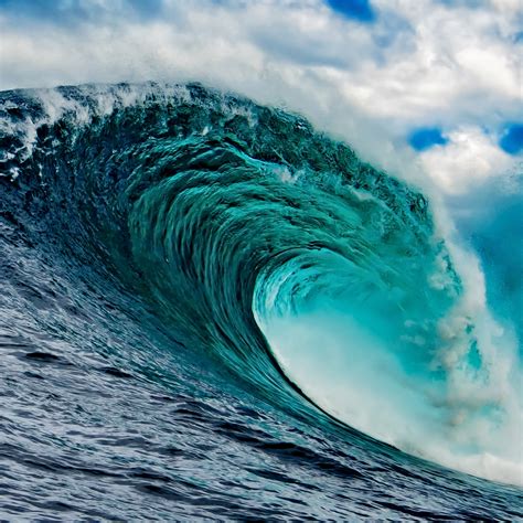 Ocean Waves Images