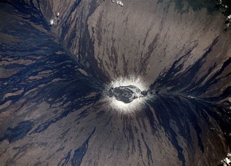 Mauna-Loa Volcano Viewed From Orbit - SpaceRef