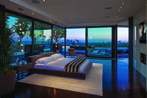 World-Class Beverly Hills Contemporary Luxury Home With Dramatic Views ...