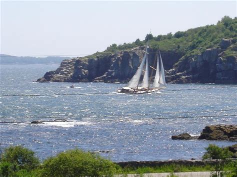 PeaksIsland.Com - Peaks Island Maine vacation rentals!