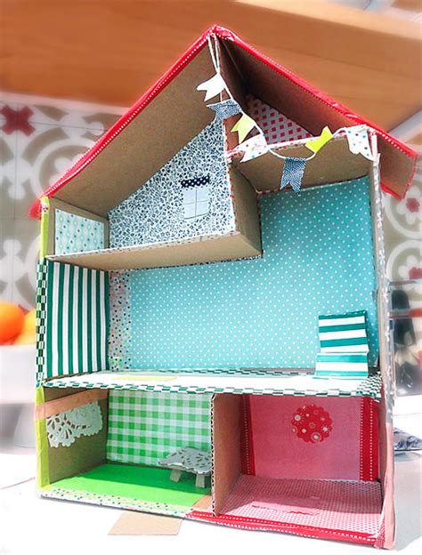 6 Ways To Make A Cardboard Dollhouse ⋆ Handmade Charlotte