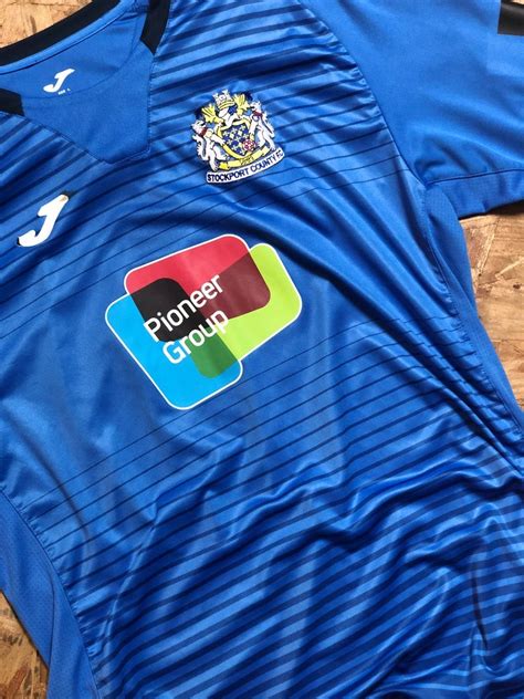 Stockport County 2018-19 Kits