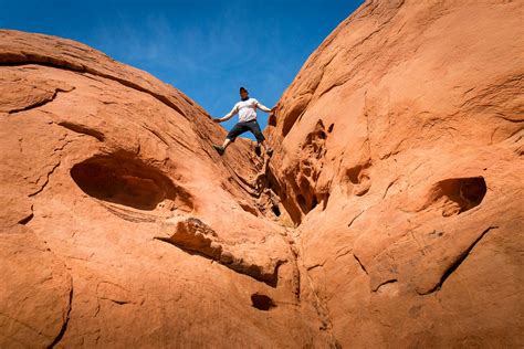 Hiking in the Valley of Fire, Nevada 2024-2025 - Rove.me