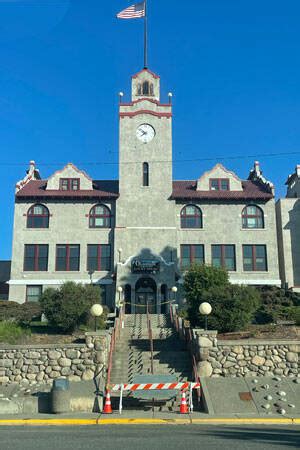 County courthouse reopens after mystery substance determined to be non-toxic | Okanogan Valley ...