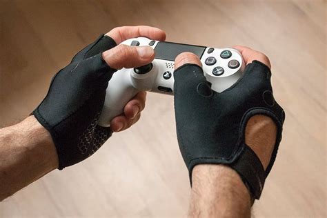 Hexotech Gaming Grip Gloves by Foamy Lizard - Pro Gamer Anti-sweat Fingerless Tactical Gloves ...