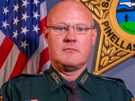 Florida sheriff’s deputy run over and killed by front-end loader while ...