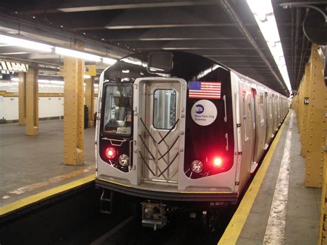 File:New NYC subway train.jpg - Wikimedia Commons