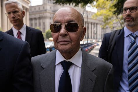 Who Is Joe Lewis? Tottenham Owner Faces Insider Trading Charges - Bloomberg