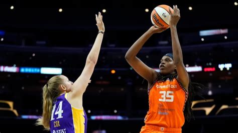 Jonquel Jones Connecticut Sun Los Angeles Sparks - TSN.ca