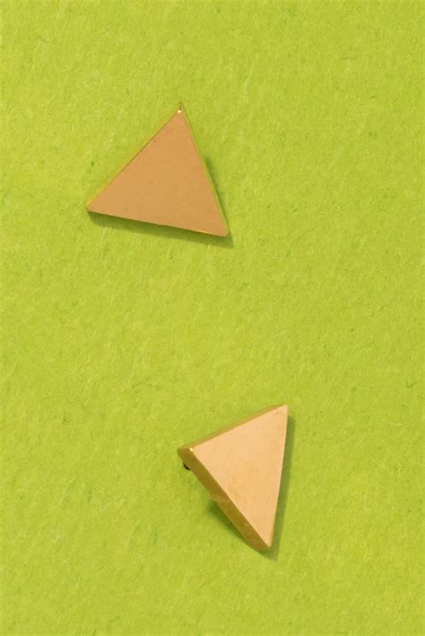 Type 3 Power Points Earrings in 2023 | Foundation colors, Skin shades, How to match foundation