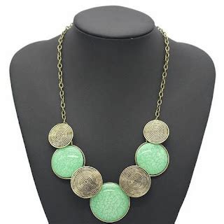 Simple statement necklace designs