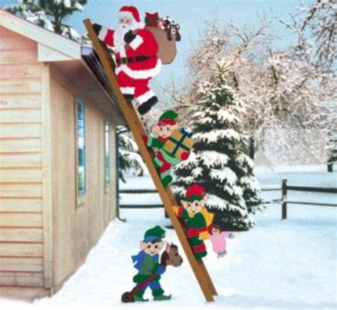 20+ Outdoor Wood Christmas Decorations - DECOOMO