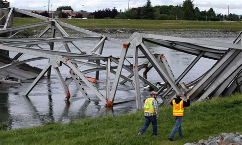 Bridge collapse prompts reflection