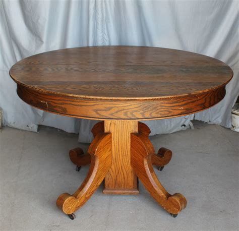 Bargain John's Antiques | Antique Round Oak Dining Table - original finish - 45" diameter ...