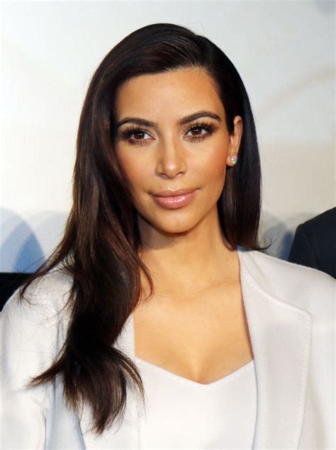 Kim Kardashian - News Conference in Vienna, Austria - February 2014 ...