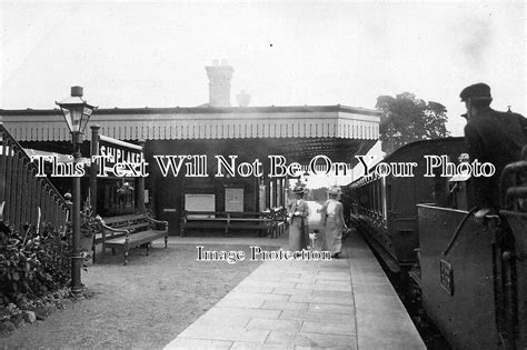 OX 168A - Shiplake Railway Station, Oxfordshire – JB Archive