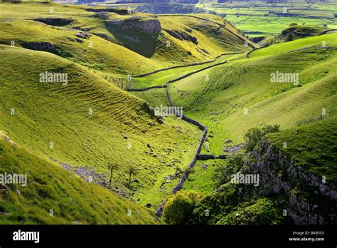 Limestone dale and crags at Conistone, Wharfdale, North Yorkshire, England Stock Photo - Alamy