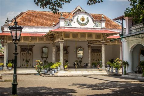 Mempelajari Kebudayaan Jawa Di Kraton Yogyakarta - JamelaTour 081578781230
