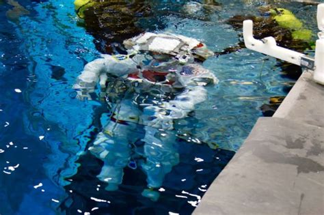 NASA’s Spacemen Have Their Own Swimming Pool Too (66 pics) - Izismile.com