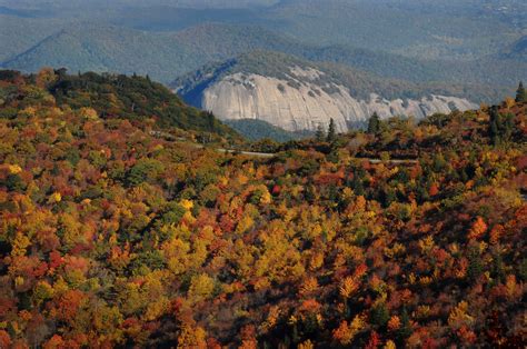 Looking Glass Rock Trail | Hiking near Asheville, N.C.