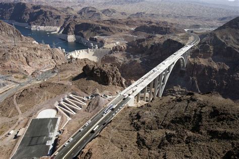 Thousands walk new Hoover Dam Bypass bridge | Las Vegas Review-Journal