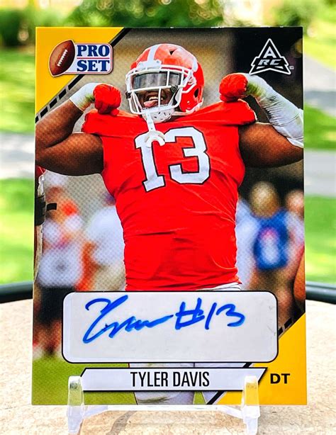 Clemson Tigers TYLER DAVIS 2021 LEAF PRO SET ARC Auto GOLD RC Card PS ...