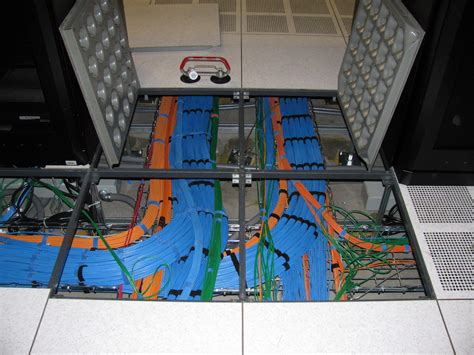 Why Data Center Raised Floor Systems Are Essential - FYP Metal Design