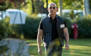 Jeff Bezos Workout Routine & Diet Plan (Updated April 2023)