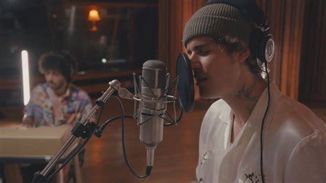 Watch: Justin Bieber & Benny Blanco Perform Acoustic Version of New Song 'Lonely' - That Grape Juice