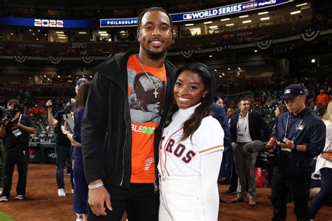 Simone Biles Cheers on Husband Jonathan Owens at Packers Preseason Game ...