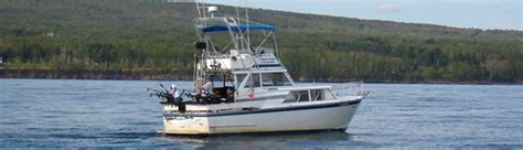 Lake Superior Charter Fishing Boats Duluth charter boats "Hooker Too ...