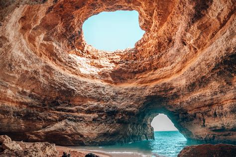 A QUICK TRAVEL GUIDE TO LAGOS, PORTUGAL — SUGAR & STAMPS