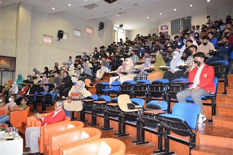 Hasanuddin University, Faculty of Engineering, held a guest lecture on the application of cloud ...