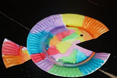 Rainbow Fish...introduce kids to watercolors Classroom Art Projects ...