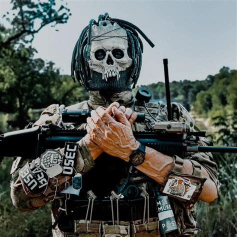 Tarkov Cosplay but with some real gear. what do yall think? : r/tacticalgear